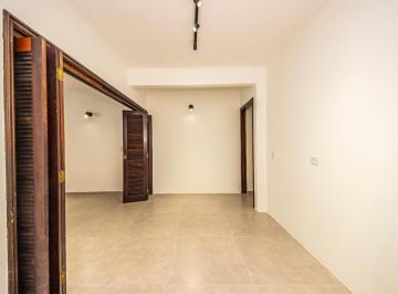 61dc1c59-1301-4e94-b86d-23de78570262 · Atraente casa para venda em Vila Ipojuca com 3 quartos, sendo 1 suíte, 167m²