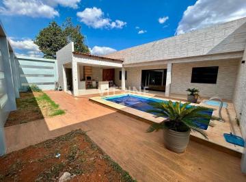 Casa · 312m² · 4 Quartos · 3 Vagas · Quadra 02, Setor Sul - Gama.