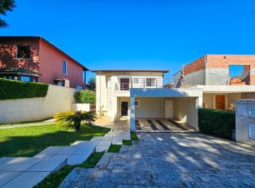 c505cff7-9f9b-4174-b3e1-dd0c1eb00145 · Casa no condomínio Alphaville Residencial Dez para venda com 4 quartos, sendo 3 suítes, 272m²