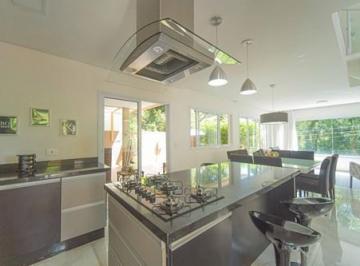 8ae43ab3-b9c1-4438-956b-3b9dea0ab5b6 · Casa no condomínio Condomínio Vila Verde para venda com 3 quartos, sendo 3 suítes, 211m²