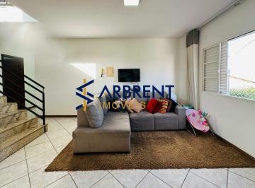 Casa · 360m² · 5 Quartos · 6 Vagas · ARBRENT IMÓVEIS vende casa na QE 26 Guará II, unindo conforto, sofisticação e exclusividade em um só