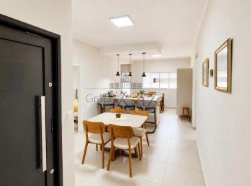 Casa · 418m² · 3 Quartos · 4 Vagas · Oportunidade - Casa Comercial/Residencial com Edícula - Jardim América - 3 Dormitórios - 150m².