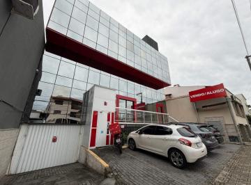 Comercial · 542m² · 10 Vagas · Prédio Comercial em Estreito, Florianópolis |