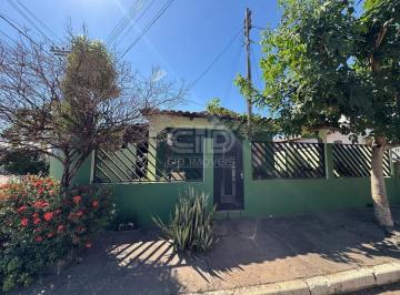 Casa · 195m² · 2 Quartos · 2 Vagas · Casa com 2 Quartos no Parque Cuiabá