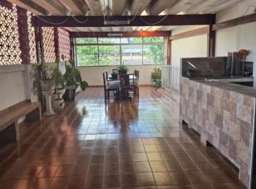 Casa · 260m² · 2 Quartos · 2 Vagas · Sobrado em Ferrazópolis - São Bernardo do Campo