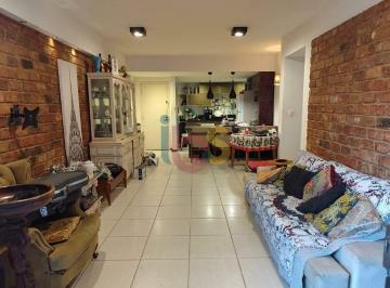 Apartamento · 139m² · 4 Quartos · VENDO APARTAMENTO GARDEN 4/4 FRENTE AO MAR AVENIDA 2 DE JULHO