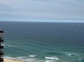 Apartamento · 140m² · 3 Quartos · 2 Vagas · Vendo Cobertura Duplex Com Em frente a Praia da Barra da Tijuca