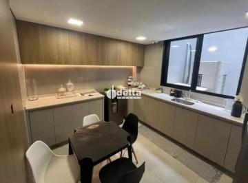 Comercial · 175m² · 5 Vagas · Sala comercial disponível para locação no bairro em Uberlândia-MG