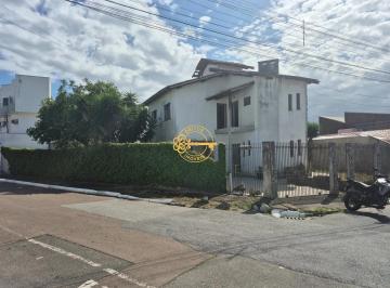 Casa · 470m² · 3 Quartos · 3 Vagas · Casa com 3 Quartos e Quintal na Barra do Rio Itajaí