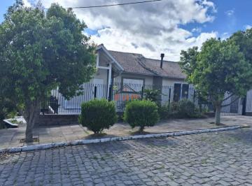 Casa · 3 Quartos · 2 Vagas · Casa de ESQUINA no Bairro Cruzeiro em Farroupilha/RS