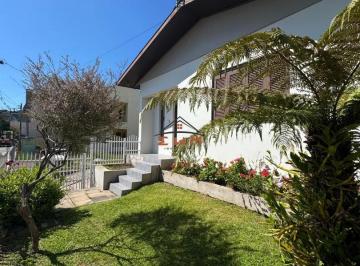 Casa · 3 Quartos · Casa no Bairro Primeiro de Maio em Farroupilha/RS