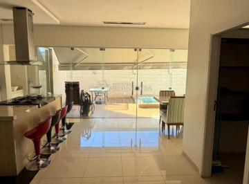 Casa · 318m² · 3 Quartos · 3 Vagas · Casa em Condomínio tipo sobrado.