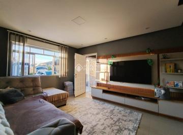 Casa · 168m² · 2 Quartos · 3 Vagas · Casa terrea 2 quartos pátio com piscina