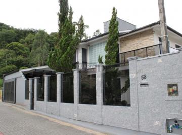 Casa · 240m² · 3 Quartos · 4 Vagas · Casa Alto Padrão em Vargem dos Pinheiros, Santo Amaro da Imperatriz/SC
