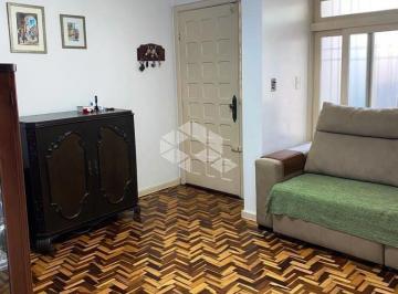 Casa · 236m² · 3 Quartos · 3 Vagas · Excelente casa no Bairro Medianeira -