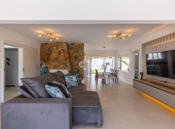 Casa · 300m² · 4 Quartos · 3 Vagas · Casa a venda com 04 quartos e 02 suítes em Atlantida