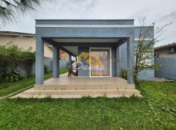 Casa · 102m² · 6 Quartos · 2 Vagas · Casa à venda no Centro - Tramandaí/RS