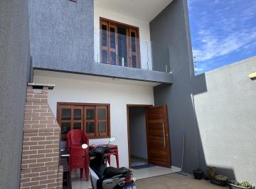 Casa · 20m² · 2 Quartos · 1 Vaga · Casa para alugar em Senhorinha Cairo de 20.00m² com 2 Quartos, 2 Suites e 1 Garagem