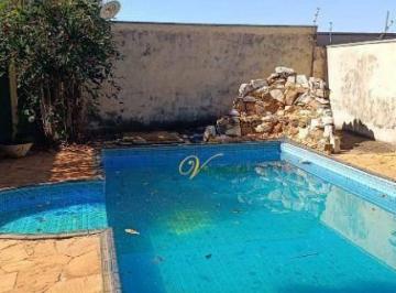 6512b5fbb78736cf01f576e9182a6731c8e2157a · Casa no Jardim Santa Catarina, muito bem localizada e próxima às principais avenidas, perfeita para