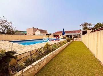 Casa · 270m² · 6 Quartos · 5 Vagas · Casa com 6 quartos e piscina à venda em Shangri-lá