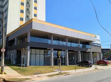 Fachada · LATOUR COMERCIAL