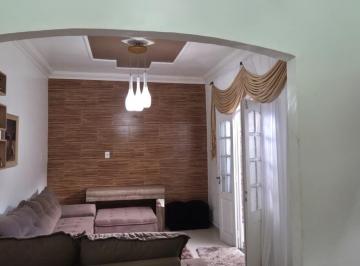 Casa · 400m² · 3 Quartos · 1 Vaga · Casa Triplex Mobiliada à Venda | 3 Quartos | 2 Suítes e Hidromassagem