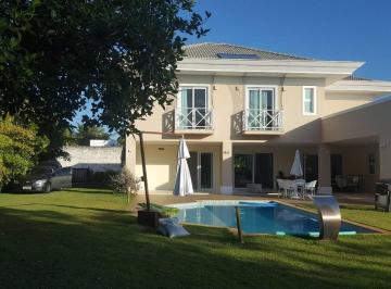 Casa de 5 quartos, Camaçari · LINDA CASA COM 5 SUÍTES NO PARQUE INTERLAGOS