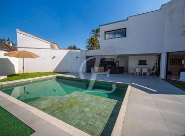 0b9f7c35598b76160d58025ecb9bd4c86deed8c3 · Casa com 6 quartos  à venda, 520 m² por R$ 2.690.000 - Granja Viana - São Paulo II - Cotia/SP