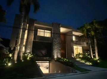 Casa de 5 quartos, Santana de Parnaíba · OTIMA OPORTUNIDADE NO BAIRRO ALPHAVILLE
