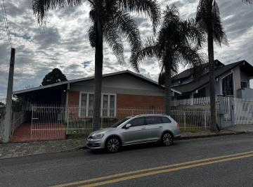Casa de 3 quartos, Campo Largo · Casa central em Campo Largo próxima ao Max e Mc Donalds.
