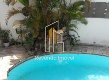 Casa · 360m² · 4 Quartos · 4 Vagas · Impecável residência de 4 quartos no Jardim Leonor, São Paulo-SP: 2 suítes, 3 ba