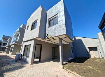 Casa de 3 quartos, Curitiba · SOBRADO TRÍPLEX EM CONDOMÍNIO NO PILARZRINHO 3 QUARTOS SENDO 1 UMA SUÍTE