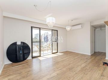 Apartamento de 2 quartos, Curitiba · Apartamento no coração do Portão — sol, vista livre e a comodidade que você procura!