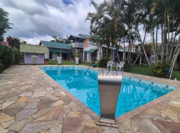 Casa de 4 quartos, Guararema · Chácara em Condomínio Sitio das Rosas Guararema 4 Dormitórios 296m² Terreno 1585m²