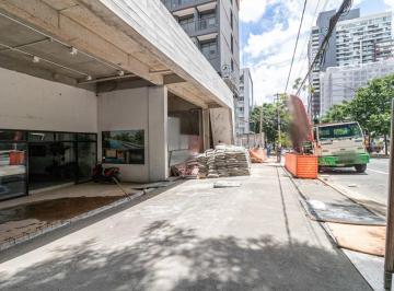Comercial · 373m² · 8 Vagas · Loja na Avenida Pompéia, 700 - Loja 01 • 373 m²