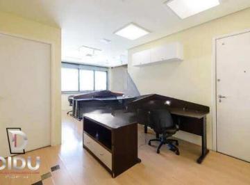 Comercial · 45m² · 1 Quarto · 1 Vaga · Sala Comercial Mobiliada e desocupaada a 270m do Shopping Metrô Santa Cruz | 45m², 1 Vaga e Pronta p