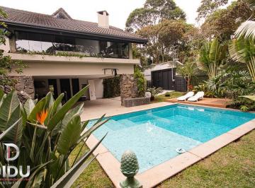Casa · 312m² · 4 Quartos · 4 Vagas · Sobrado para venda em Jardim Virginia Bianca com 4 quartos, sendo 3 suítes, 312m²