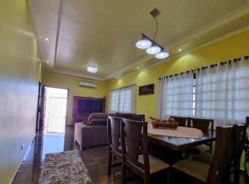 19224230-06d1-473d-ad71-b19b4a9a4c08 · Elegante casa para venda em Morada do Campo com 3 quartos, 180m²
