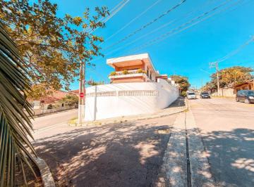 58032495-c1bd-4aab-abf2-45fd82685e5a · Versátil casa para venda em Suíssa com 4 quartos, 294m²