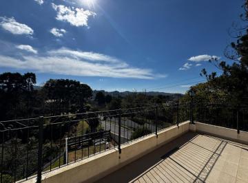 b21baea6-f7d2-40ae-8f8f-264e1d091ab6 · Versátil apartamento para venda em Vila Inglesa com 4 quartos, sendo 1 suíte, 176m²