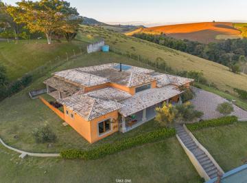 c5987bf9-f809-418e-858f-49aba798ca2d · Casa no condomínio Condomínio Itaembu para venda com 4 quartos, sendo 4 suítes, 694m²