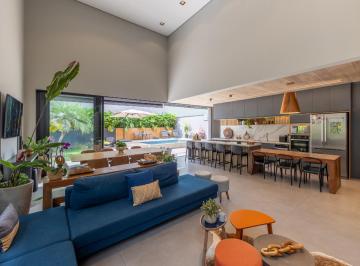 5da13593-d1f9-4b05-a8a5-8799b598a5f2 · Casa no condomínio Residencial Parque dos Alecrins para venda com 4 quartos, sendo 4 suítes, 275m²