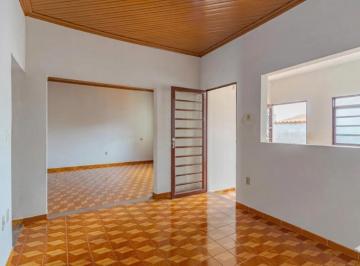 d65367c2-d8f7-49d6-b268-5698d63a22d9 · Agradável casa de vila para venda em Centro com 3 quartos, 360m²