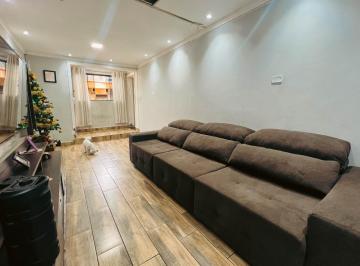 0a9b7990-91e9-48e3-a932-35f0be0892ec · Confortável casa de vila para venda em Parque das Américas com 5 quartos, sendo 1 suíte, 236m²