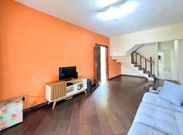 f8fb61e2-9e69-4a5a-b1f3-b005f2dde53c · Confortável casa de vila para venda em Jardim Primavera com 3 quartos, sendo 1 suíte, 207m²