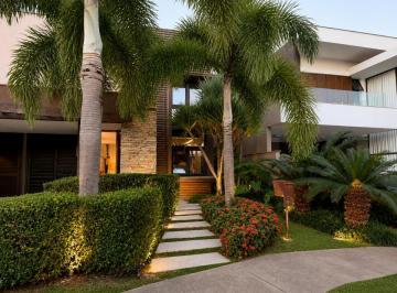 bc7bfed2-5ebf-483d-b744-106f350aa471 · Casa no condomínio Residencial Parque dos Alecrins para venda com 3 quartos, sendo 3 suítes, 273m²