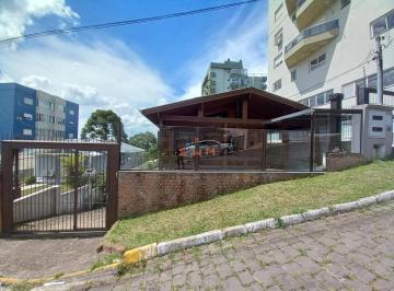 Casa · 206m² · 8 Quartos · 4 Vagas · Casa no Bairro Planalto em Farroupilha/RS