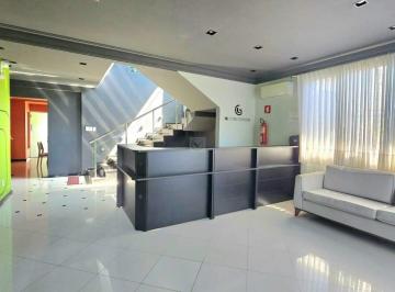 Comercial · 450m² · Excelente imóvel comercial para locação na Farolândia!