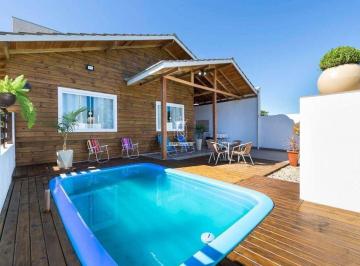 Casa · 134m² · 3 Quartos · 2 Vagas · CASA PLANA COM PISCINA E 3 DORMITÓRIOS + 2 KITNETS EM MARISCAL