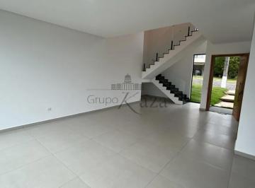 Casa · 379m² · 3 Quartos · 4 Vagas · Oportunidade - Casa em Condomínio - Condomínio Jardim Coleginho - Vila Zezé - 3 Dormitórios - 379m².